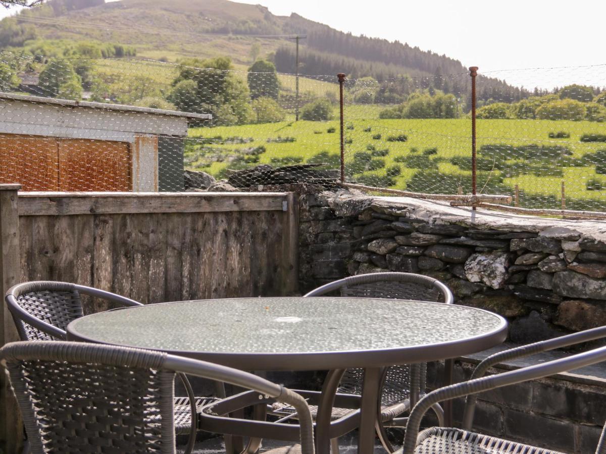 Dolwen Holiday home *